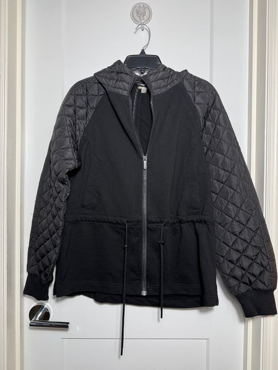 Zella Jackets & Blazers - Zella Black Quilted Sleeve Hooded Zip Jacket